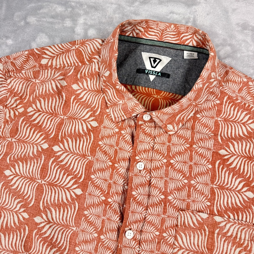 VISSLA Island Impressions Eco Woven Shirt Mens XL Orange Short Sleeve Organic